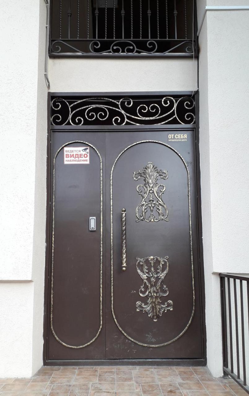 Chasha Polnaya Apartment Suhumi Exterior foto